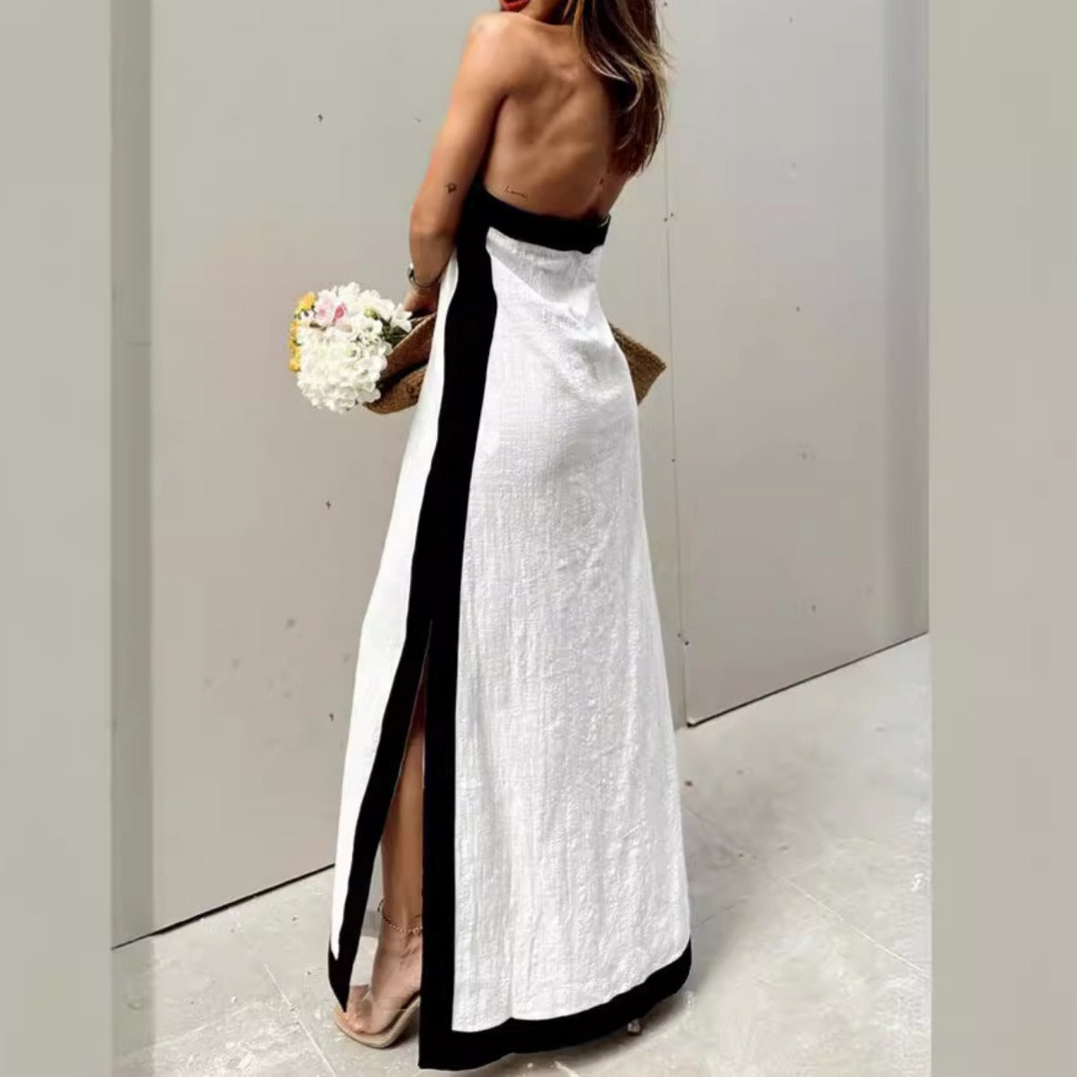 R&B | Kleid aus Baumwolle und Leinen mit nacktem Rücken und geteiltem Kragen