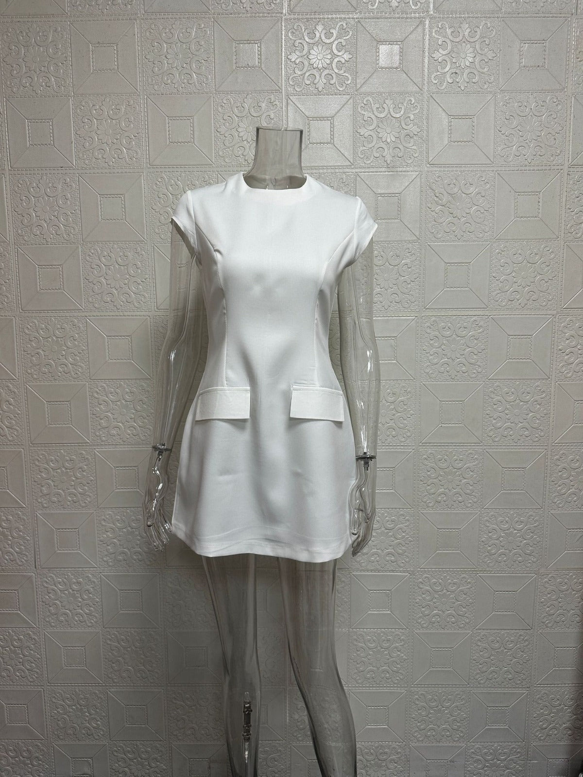 R&B | Taillenkleid im Taschendesign