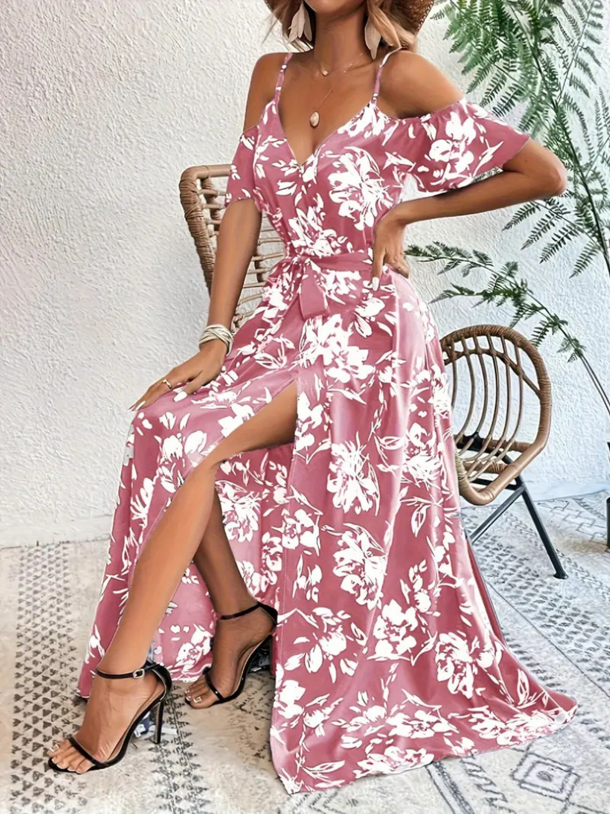 R&B | Unregelmäßiges Kleid mit Hosenträgern