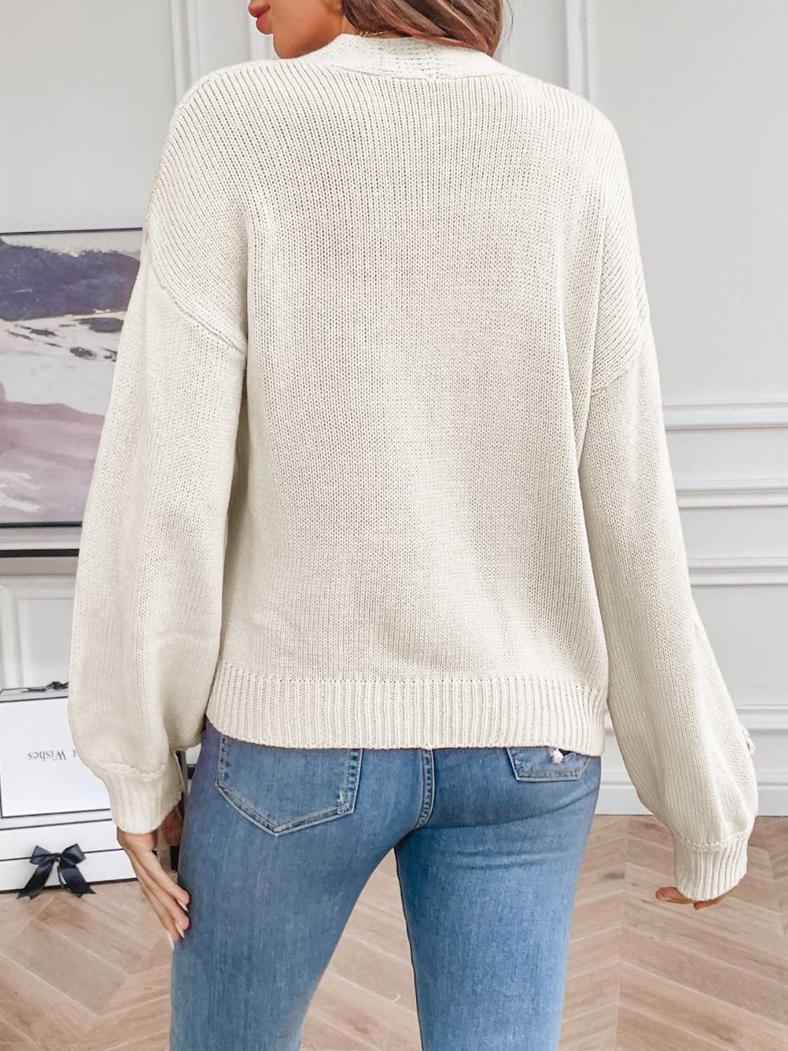 R&B | Strickcardigan mit Blütendetails Offene Vorderseite Feminin und Stylisch
