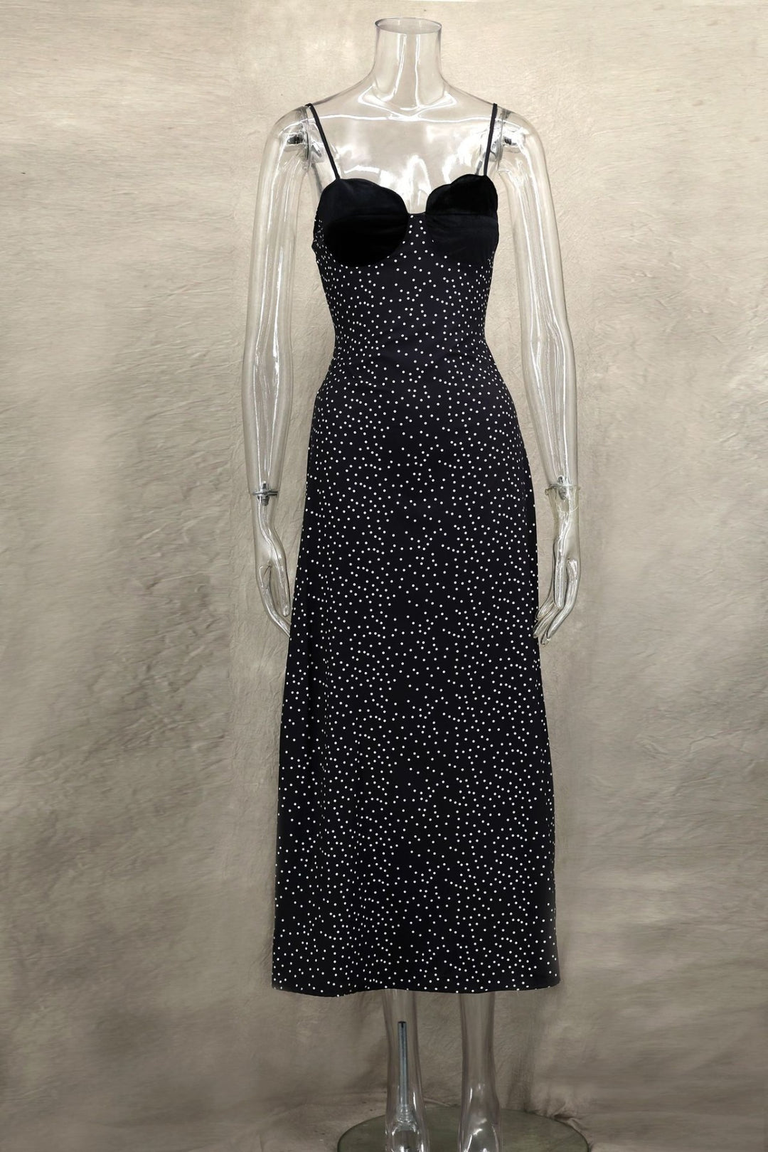 R&B | Kontrastfarbenes Kleid mit Polka-Dot-Print