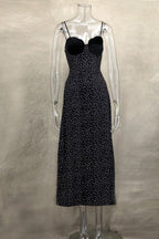 R&B | Kontrastfarbenes Kleid mit Polka-Dot-Print