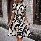 R&B | Kleid mit Rundhalsausschnitt und Rüschen