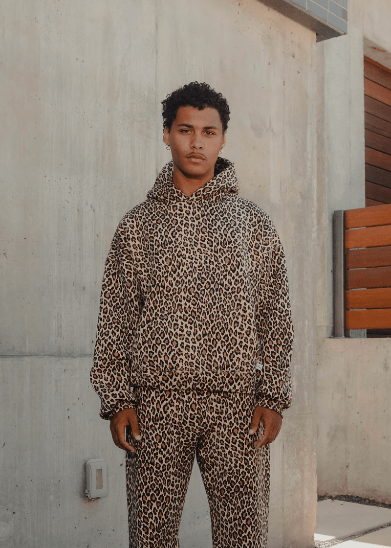 R&B | Kapuzenpullover mit Leopardenmuster für einen lässig-schicken Look