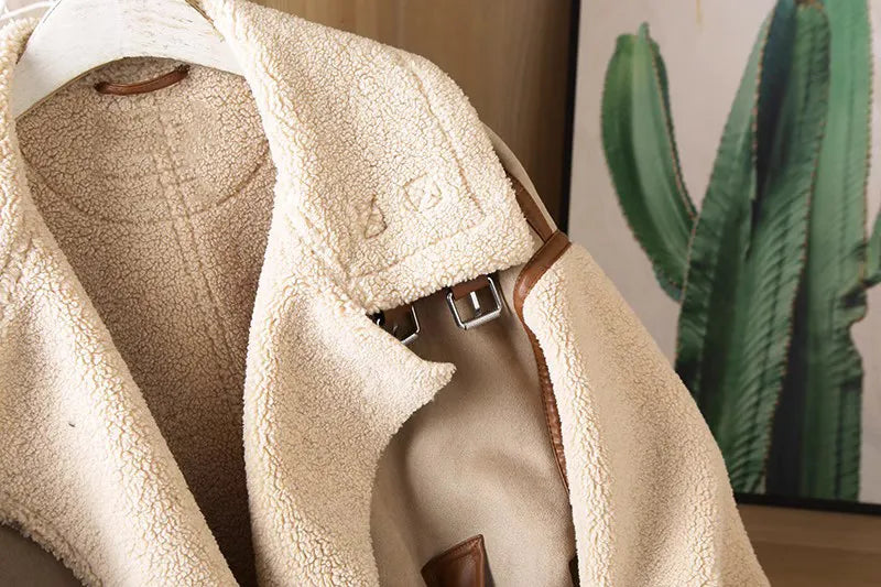 R&B | Schicker Mantel