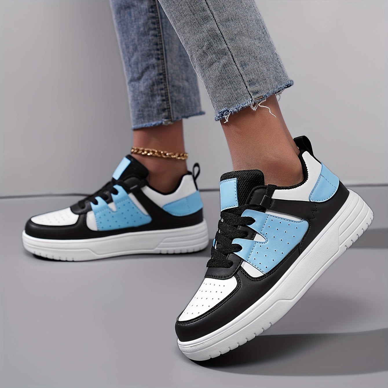 RetroSneaker Mia R&B