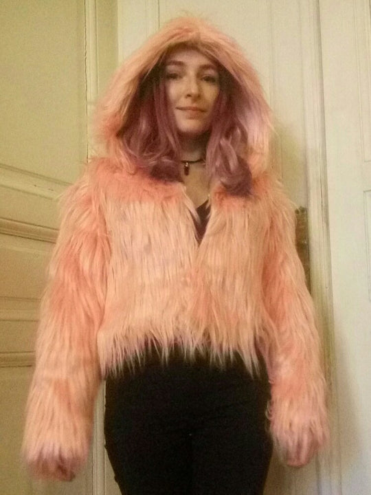 Damen Kurze Felljacke mit voluminösem Design R&B