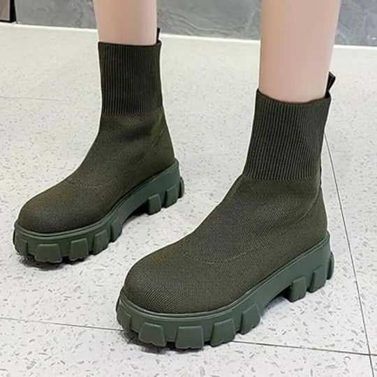 R&B | Gestrickte Knöchelstiefeletten mit trendiger Sohle