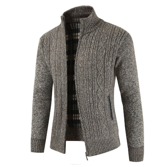 Herren Strickjacke mit Zopfdesign und hohem Kragen R&B