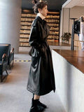 R&B | Nicht Wegsehen Trenchcoat