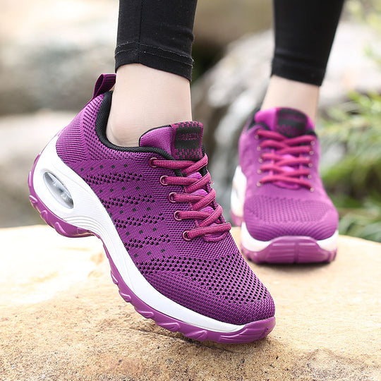 Damen nan leichter Mesh-Komfort-Sneaker mit integrierter Luftfederung, gepolsterter Fersenmanschette und federnder Wellenlaufsohle R&B