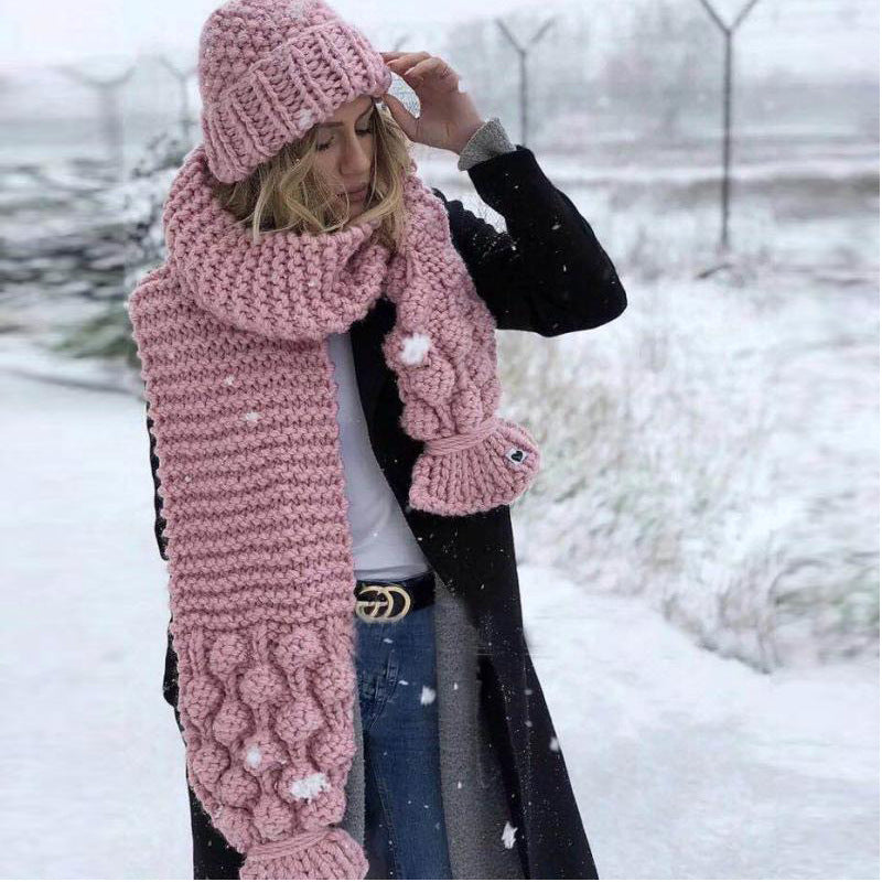 Damen Kuscheliger, handgefertigter Strickschal mit modischem Zopfmuster und extra weitem Design R&B