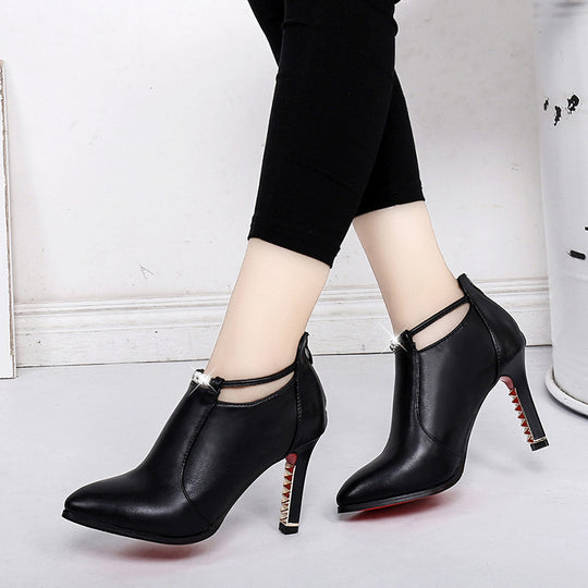 Damen nan elegante knöchelhohe Stiefelette mit spitzer Form Schmuckriemen und goldbesetztem Stilettoabsatz R&B