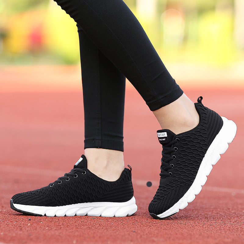 Damen Sportliche Slip-On Sneakers mit atmungsaktivem Strickoberteil