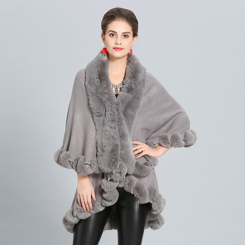 Damen Kapuzenponcho mit luxuriösem Fellkragen und eleganter Umrandung R&B
