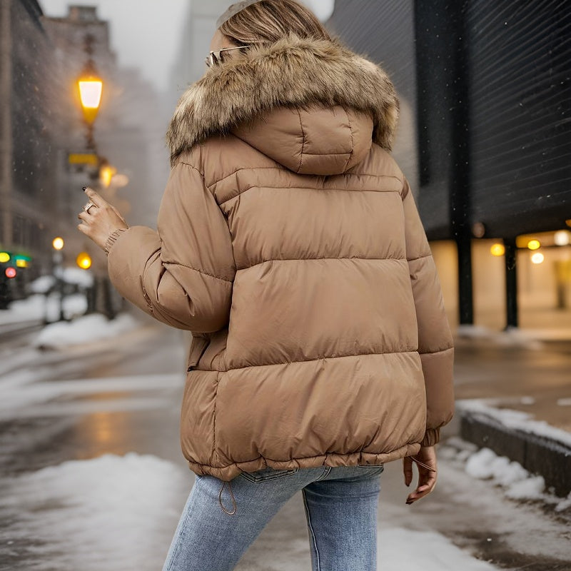 R&B | Warme Jacke mit plüschiger Pelzkappe
