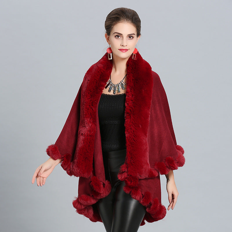 Damen Kapuzenponcho mit luxuriösem Fellkragen und eleganter Umrandung R&B