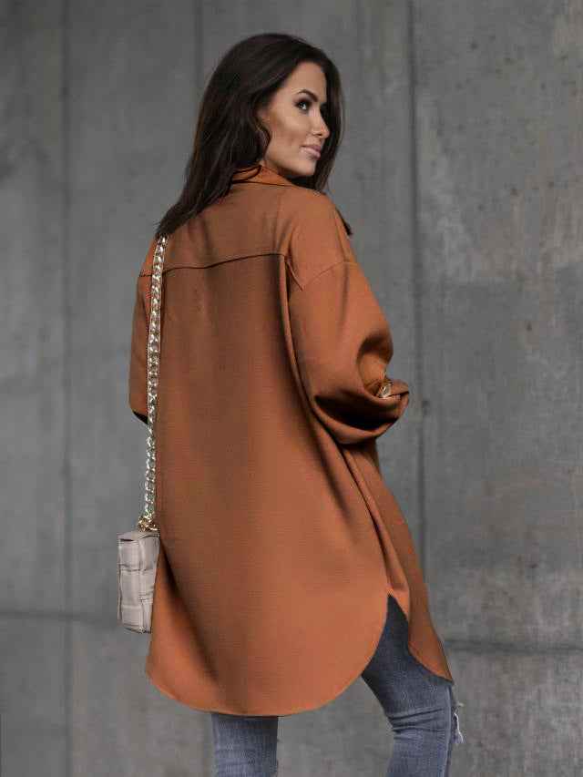 R&B | Lange Hemdjacke mit Knöpfen, Wollkragen und Revers