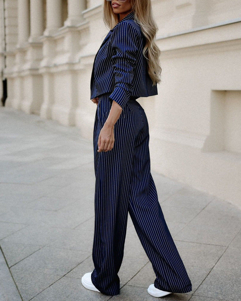 R&B | Teil Blazer und Hose - Gestreifter Cropped Blazer und Weite Hose mit Hoher Taille