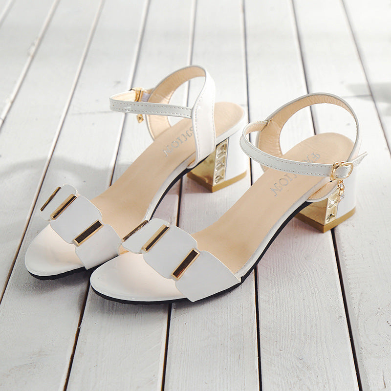 Damen elegante Riemchen-Sandalen mit glamourösem Blockabsatz und unverwechselbaren Details R&B