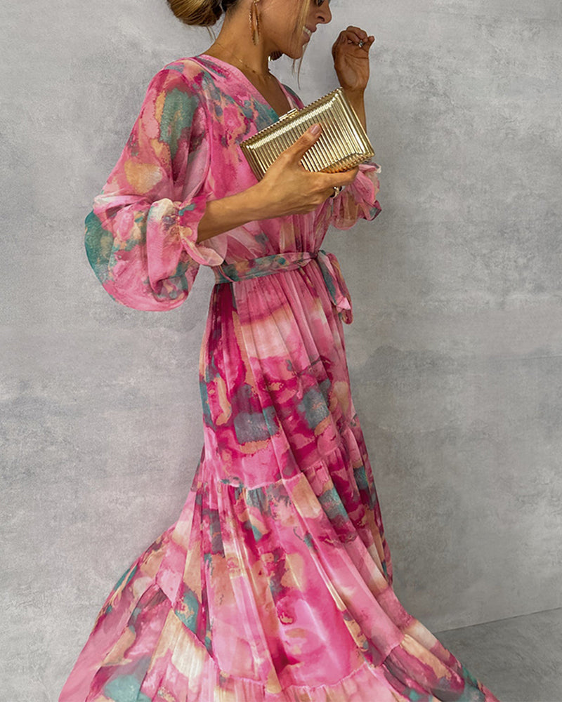 R&B | Elegantes Kleid mit Print und Plissiertem Rock