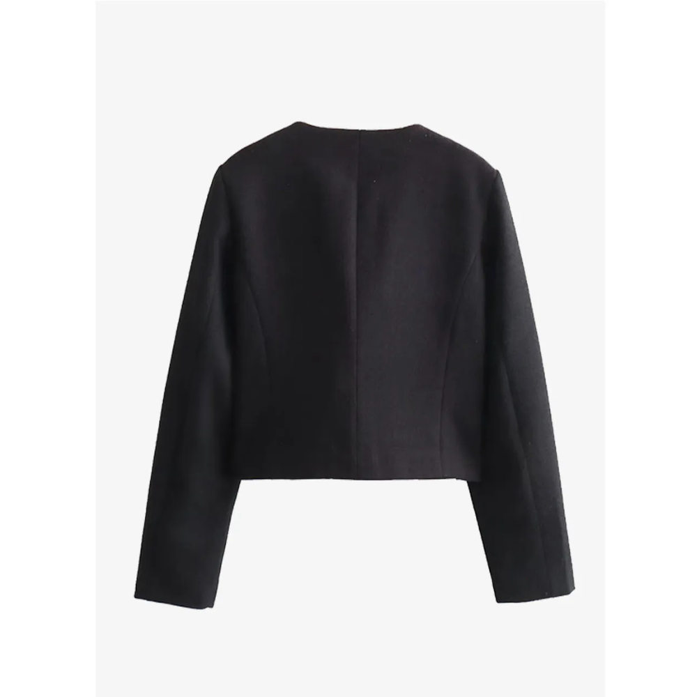 R&B | Moderne Eleganz für Frauen