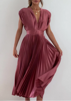 R&B | Elegantes Maxikleid Aus Leichtem Stoff