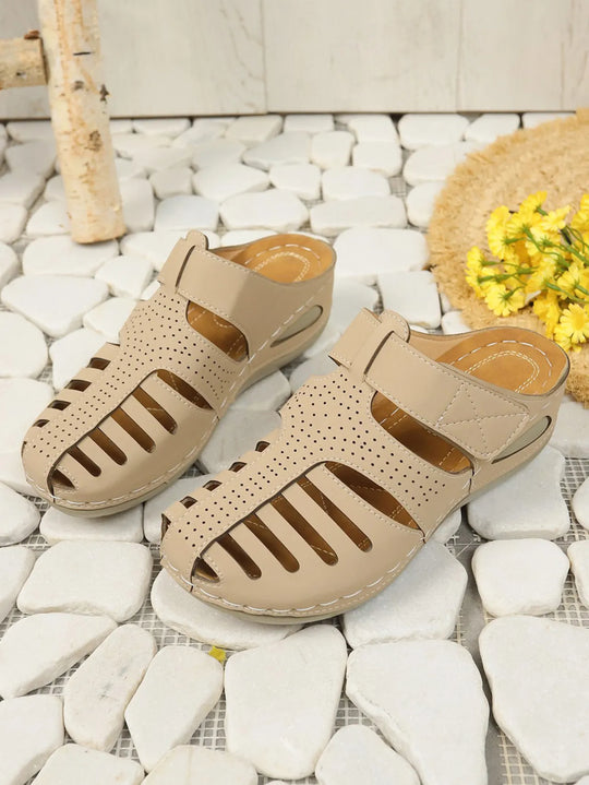Stilvolle Hollow Wedge Sandalen R&B