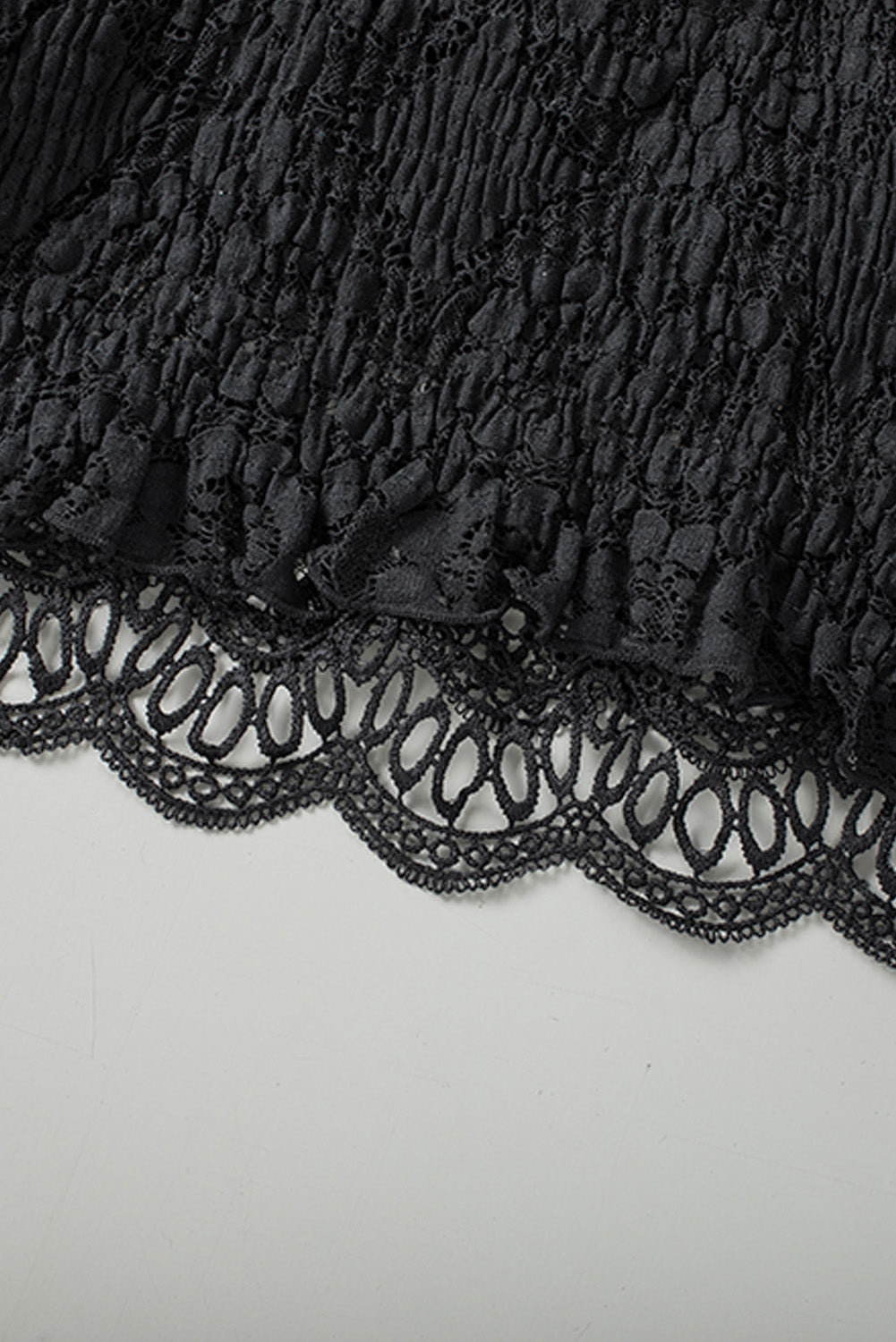 R&B | V-Ausschnitt Spitze Cropped Cami