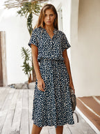 R&B | Polka-Dot-Kleid mit V-Ausschnitt und Knöpfen