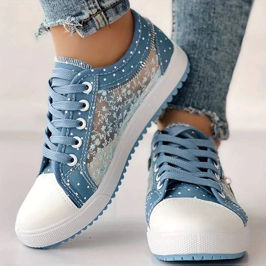 Atmungsaktive Damen Leinenschuhe mit floralem Spitzenbesatz - Celina R&B