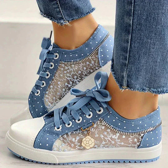 Atmungsaktive Damen Leinenschuhe mit floralem Spitzenbesatz - Celina R&B