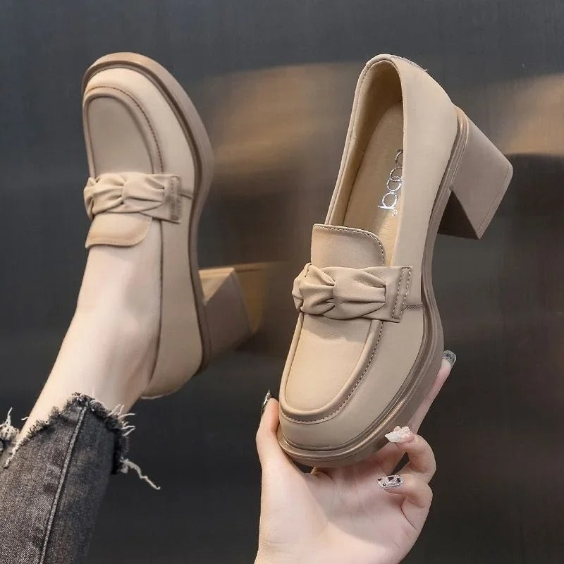 Stylische Damenschuhe mit quadratischem Absatz – Seraphina R&B