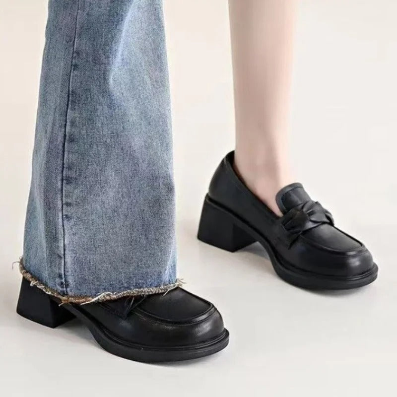 Stylische Damenschuhe mit quadratischem Absatz – Seraphina R&B