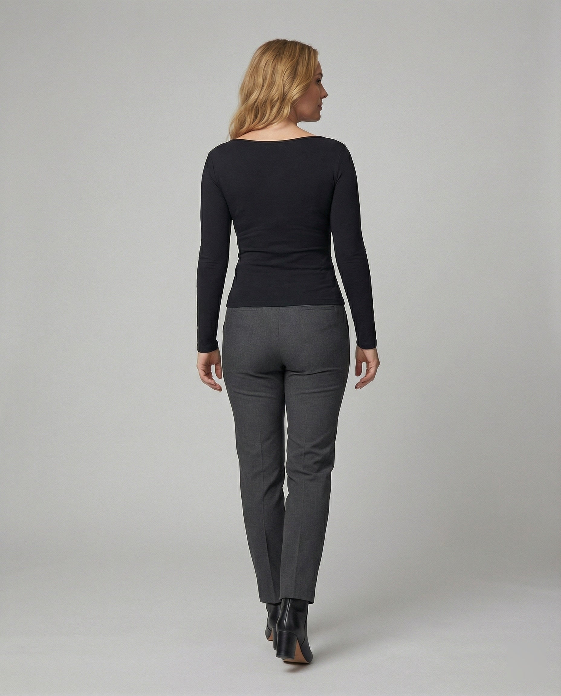 Damen Langarmshirt mit Blütenkragen und verspielter Schnürung Slim-Fit