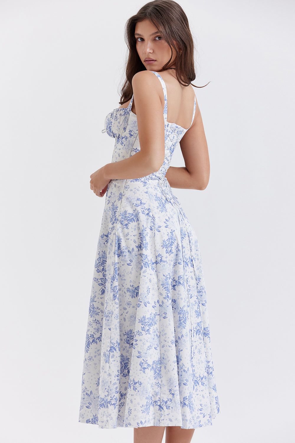 Trägerloses, tailliertes Kleid Success