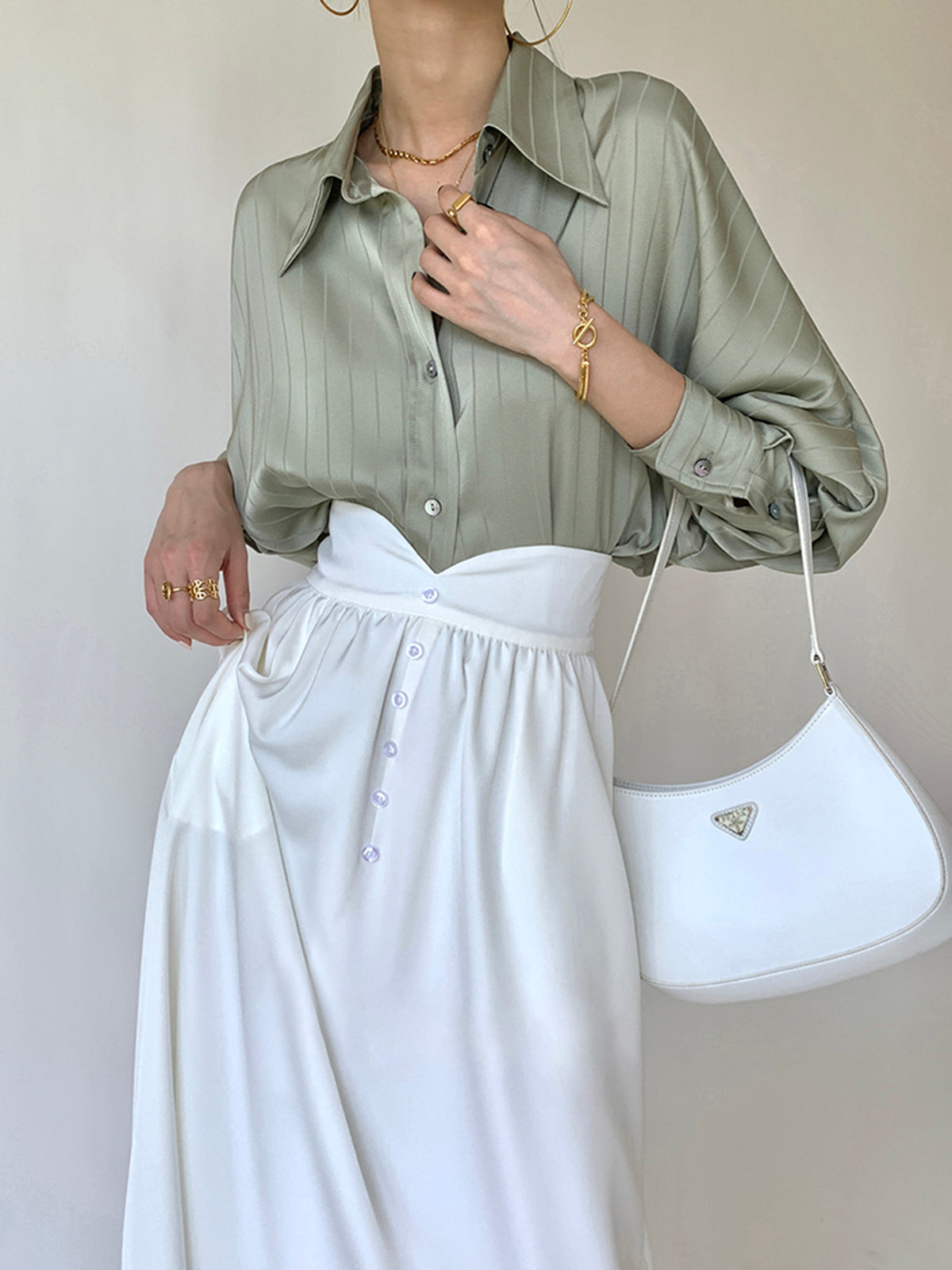 R&B | Satin Hemd mit Ballonärmeln Elegant und Stilvoll Moderner Schnitt