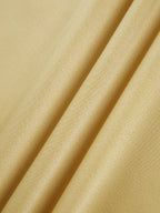 Lange satin Kleid mit Schlitzen am Rücken