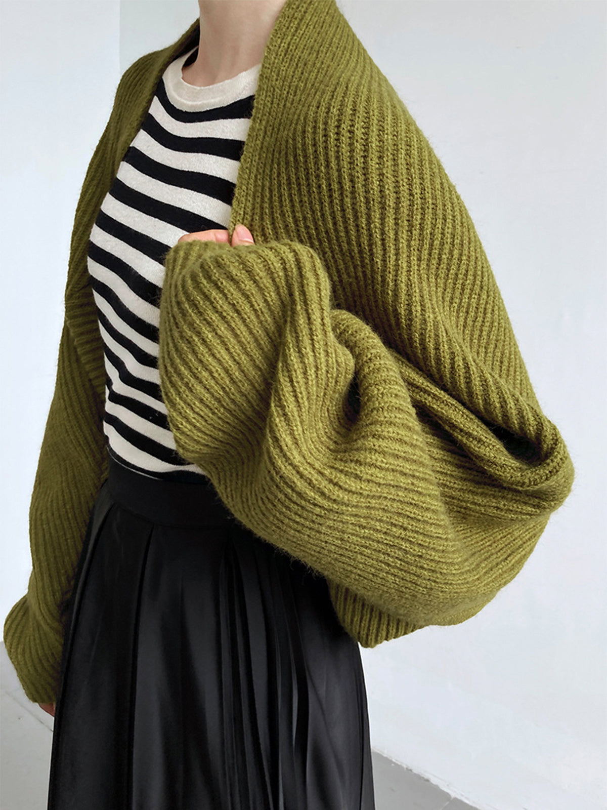 R&B | Strick Bolero mit Langen Ärmeln Weich und Modern Perfekt für Layering
