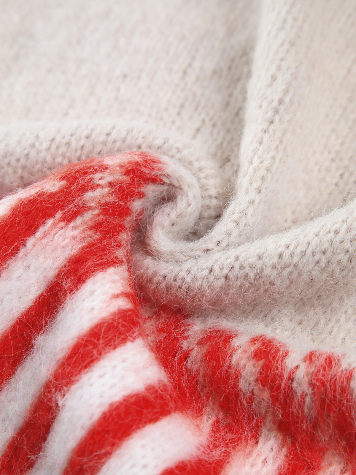R&B | Cardigan mit Grafischem Muster Mohairmischung Einzigartig und Stilvoll