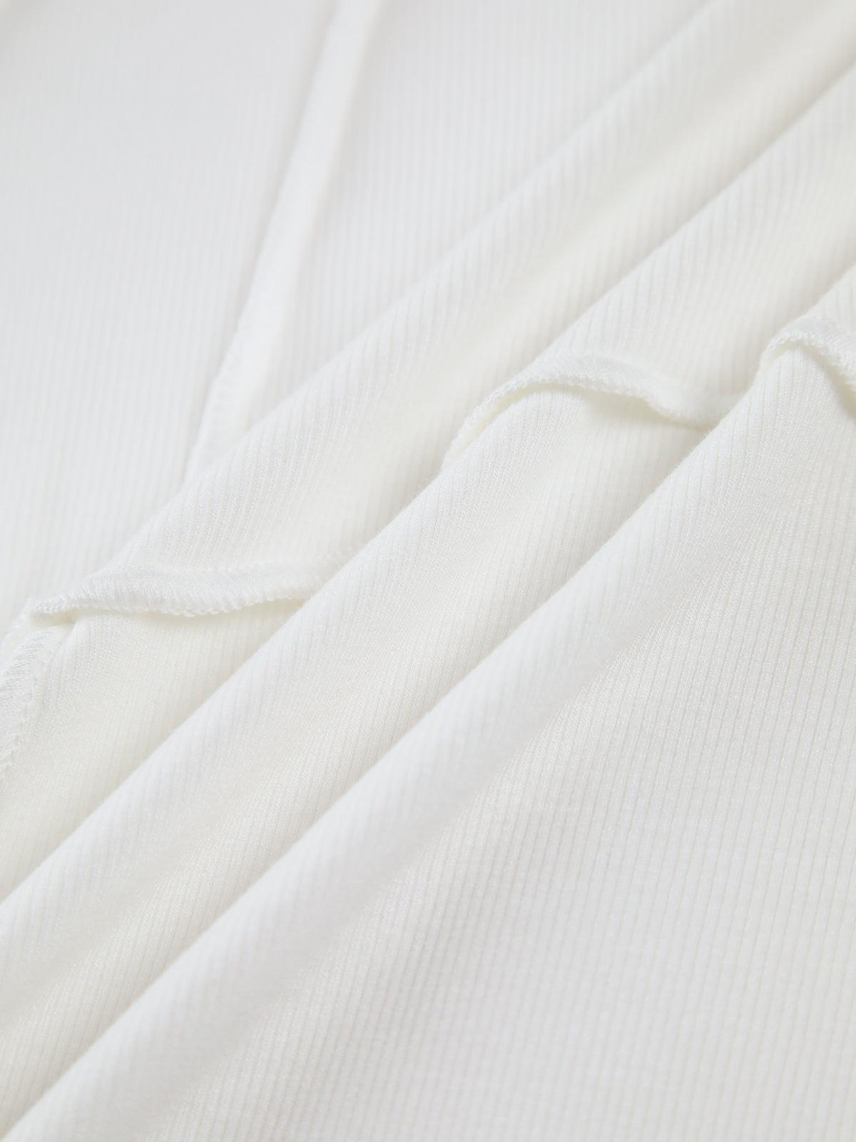 R&B | Figurbetonte Bluse mit Nahtdetails Elegant und Modern