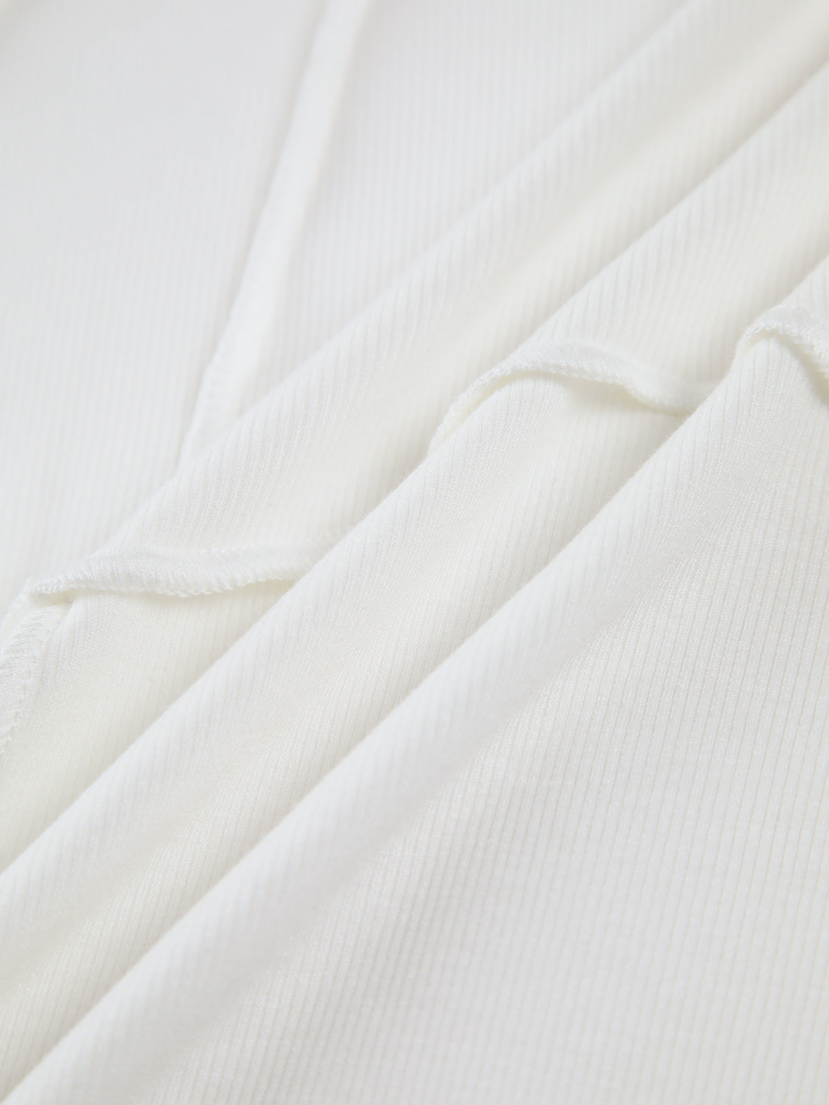 R&B | Nahtdetail Ripp-Top