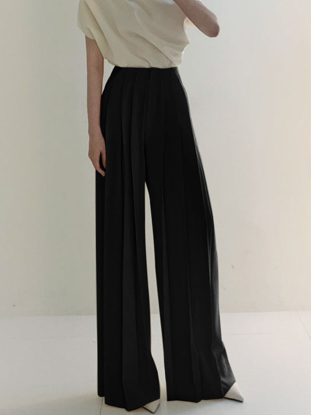 R&B | Elegante Plissierte High Waist Hose mit Weitem Bein