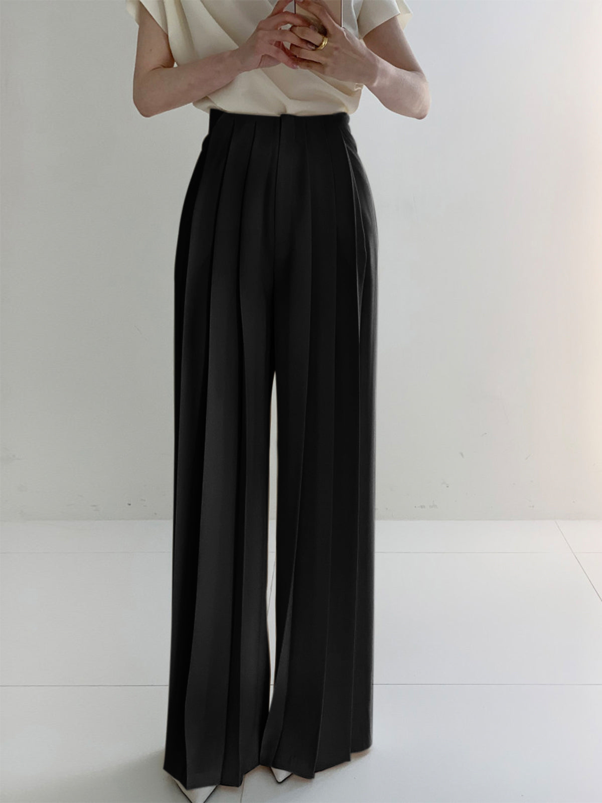 R&B | Elegante Plissierte High Waist Hose mit Weitem Bein