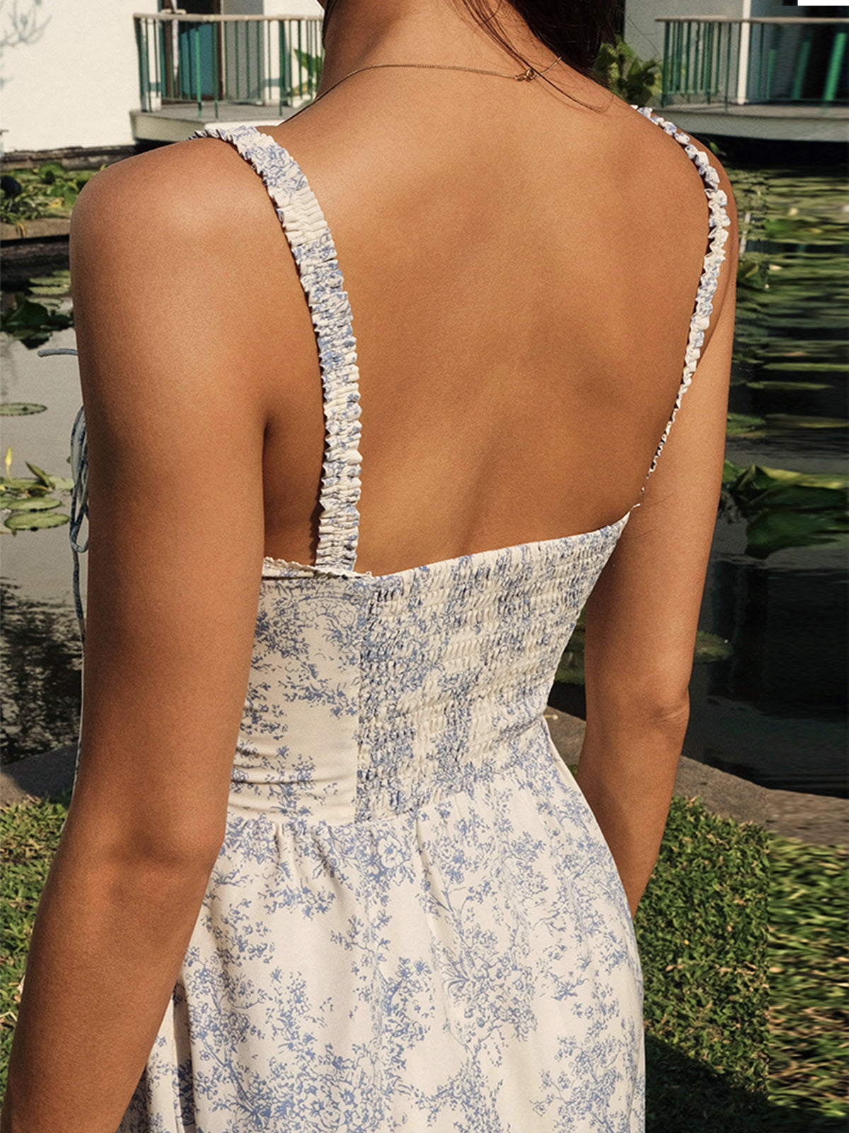R&B | Garten Elegantes Midi Kleid mit Blumenmuster