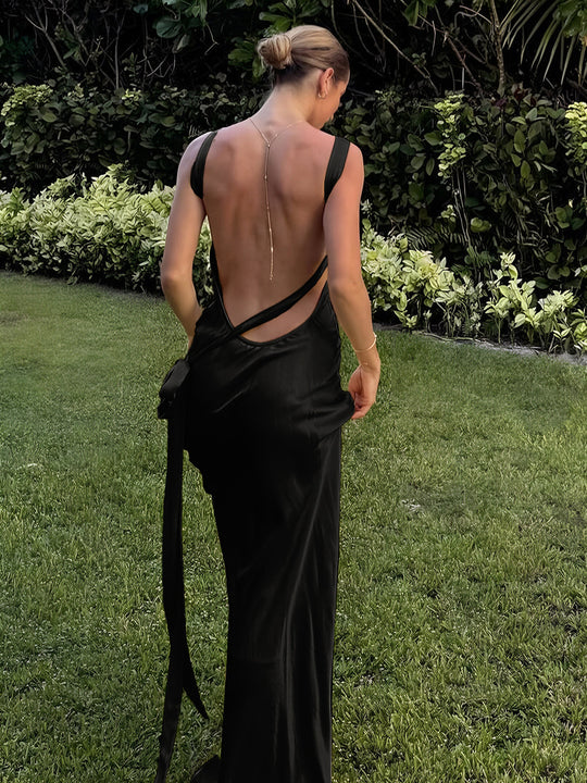 R&B | Asymmetrisches Satin Kleid mit Einem Schulterdesign