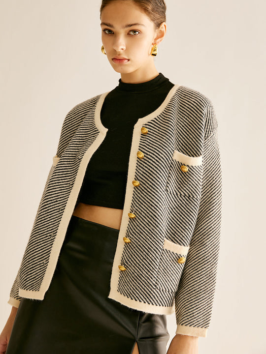 R&B | Tweed Cardigan Kontrastdetails und Goldknöpfe Klassisch und Sophisticated