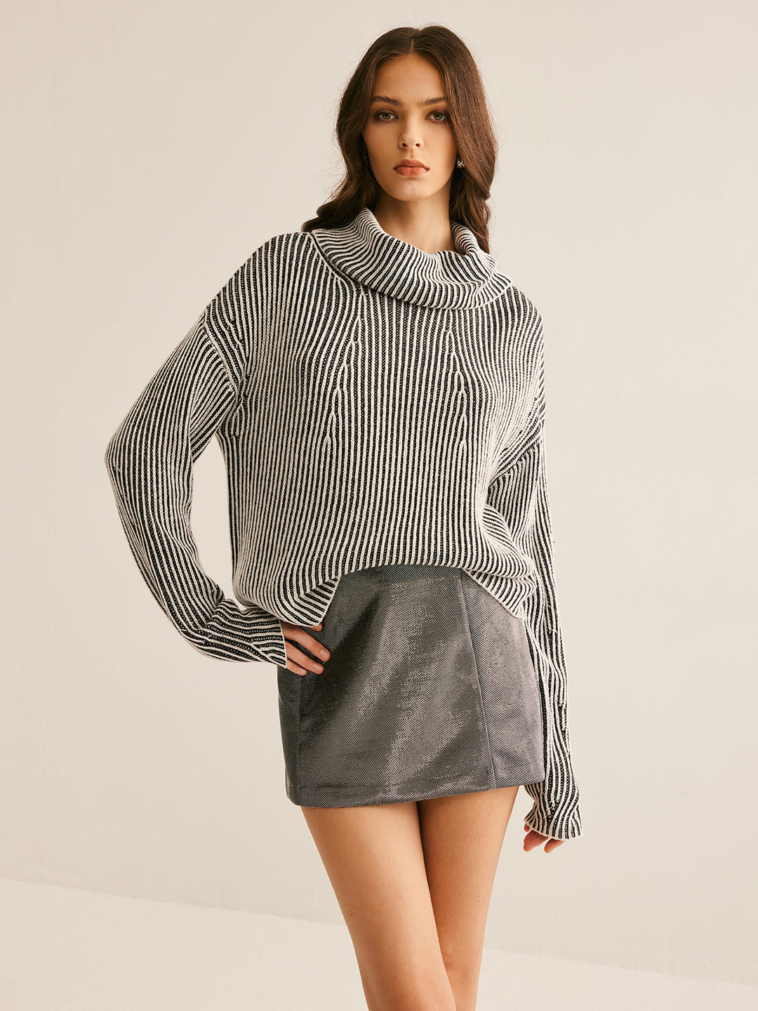 R&B | Strickpullover Gestreiftes Design und Kragen Zeitlose Mode
