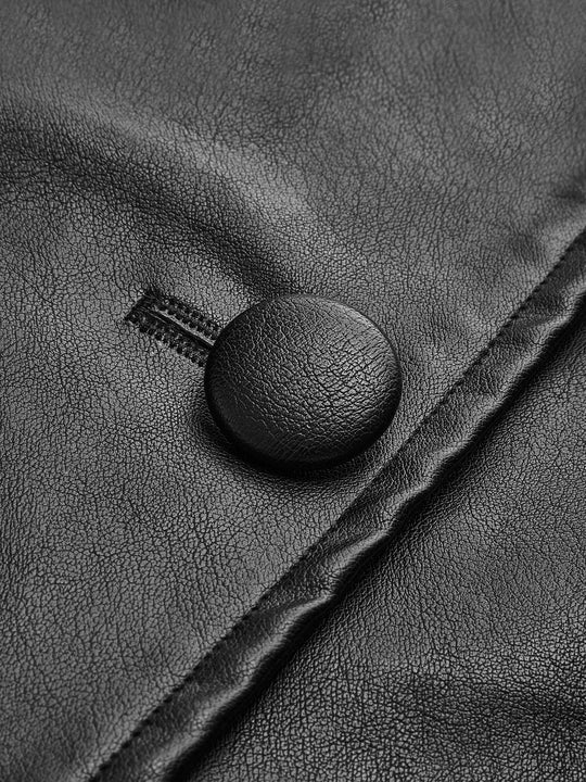 R&B | Gürtelte Kunstlederjacke