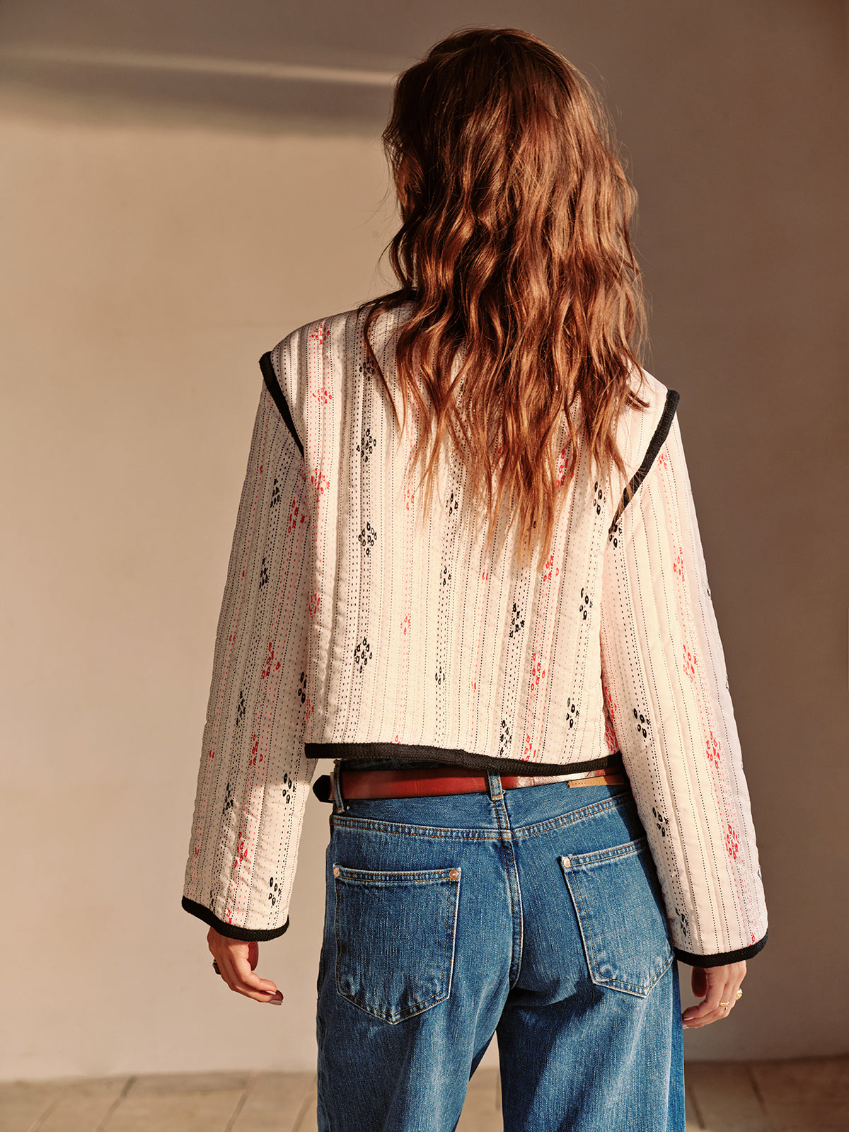 R&B | Kontrastpaspel Kurze Jacke